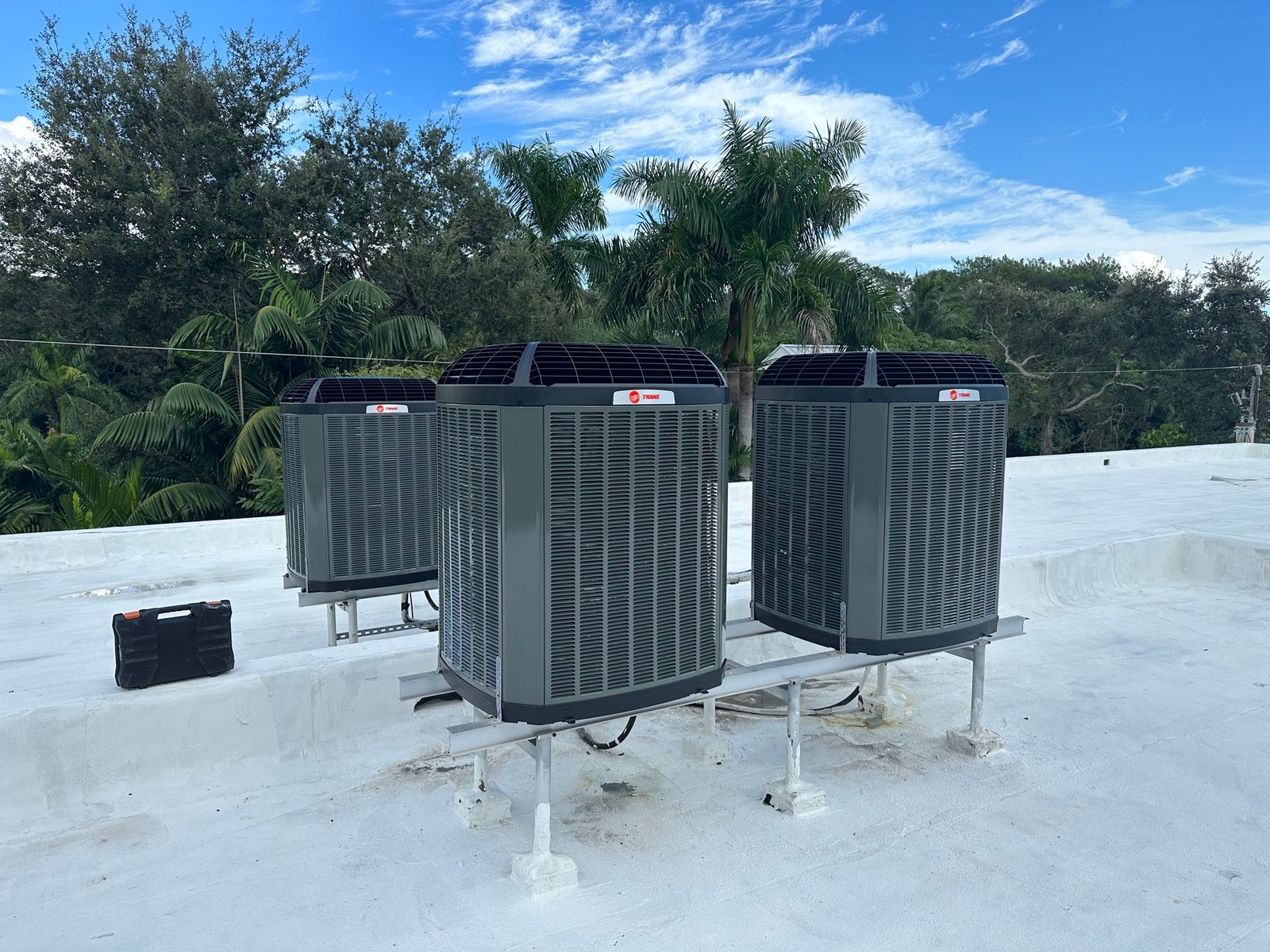 Luxury Residence — TRANE VRF XV-20
